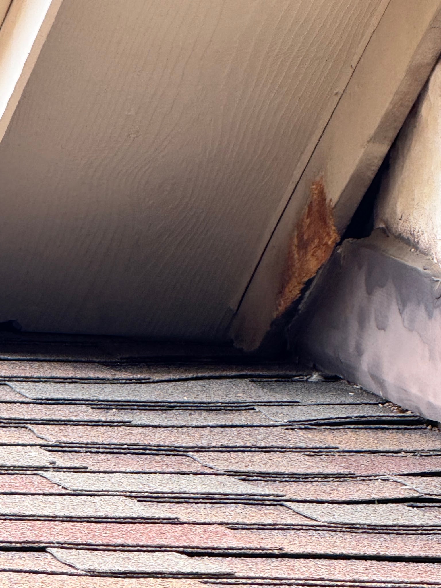 Gap at a residential soffit and roofline